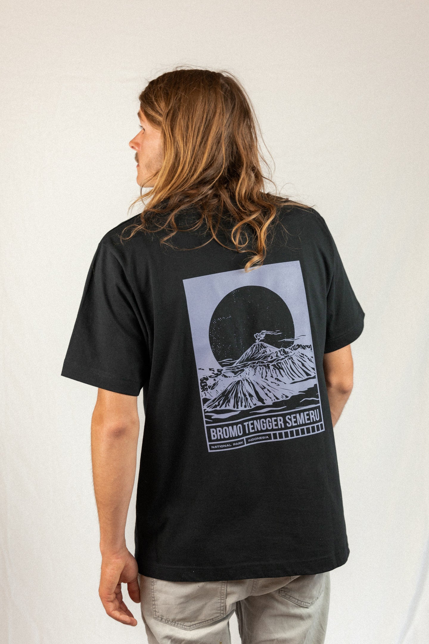 Kyhard - National Parks - Indonesia T-shirt - Black - Kyhard
